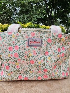 Cath Kidston Floral Canvas Purse in Pink
